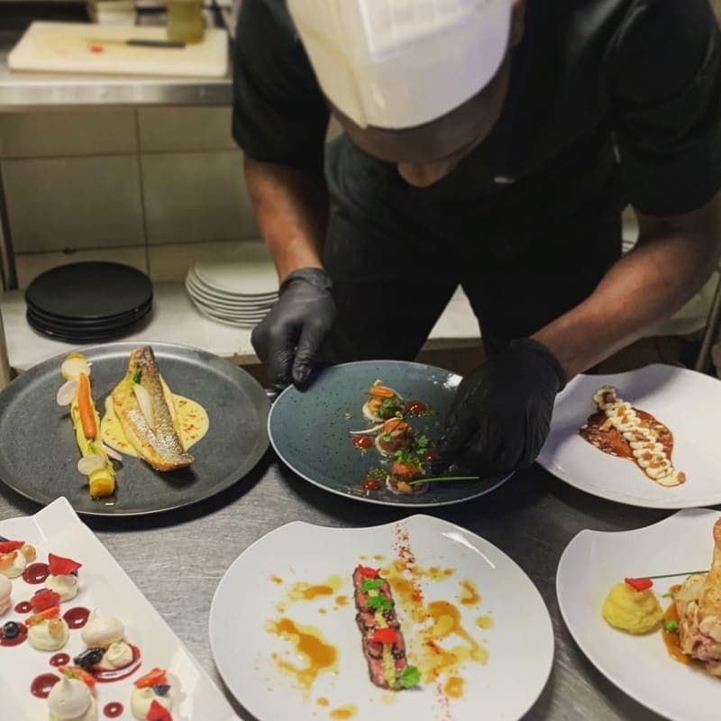 Gallery DINING 17